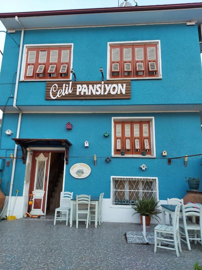 Celil Pansiyon Ayvalı Exteriör bild
