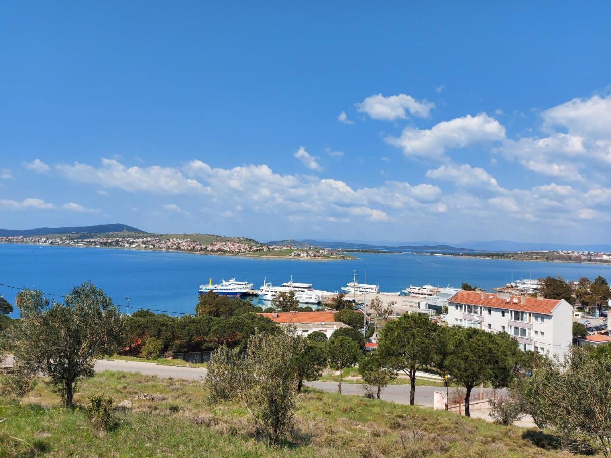 Celil Pansiyon Ayvalı Exteriör bild